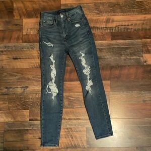 Aeropostale high rise curvy jeggings. Size 4 :)